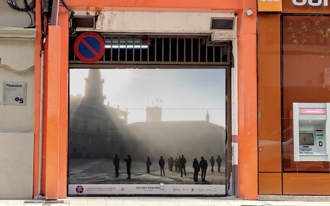 Santiago Centro renova a exposición Compostela Photo con imaxes de fotógrafos profesionais e afeccionados